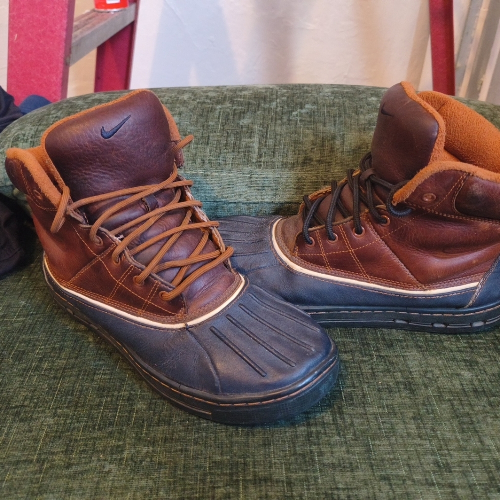 Nike ACG Woodside Leather & Rubber Boots